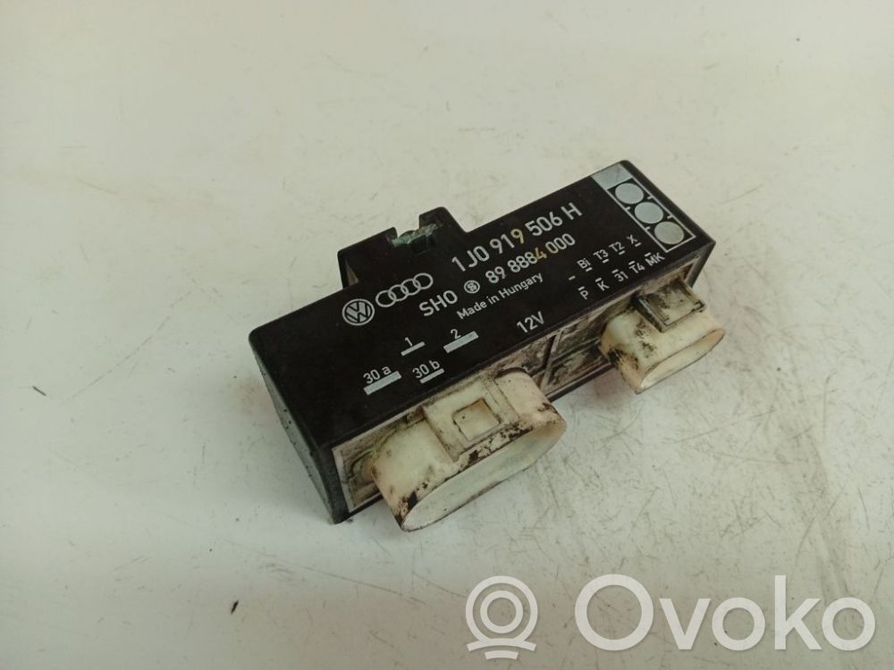 Audi A3 S3 8L Relais de ventilateur de liquide de refroidissement 