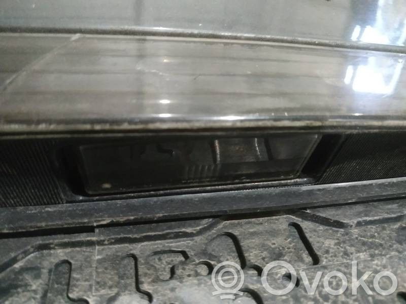 BMW 7 E65 E66 Éclairage de plaque d'immatriculation