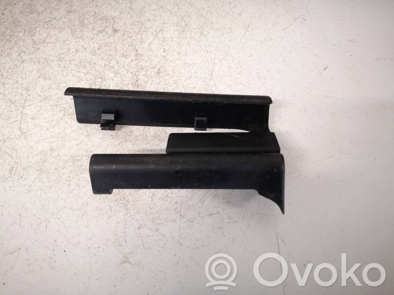 BMW 5 F10 F11 Takaistuintilan alempi sivulista