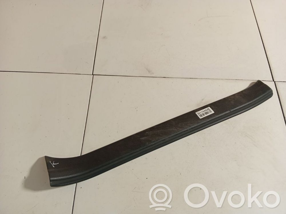 Subaru XV Etuoven kynnyksen suojalista 