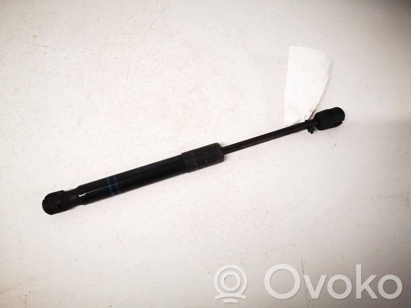 BMW 3 F30 F35 F31 Konepellin kaasujousi 