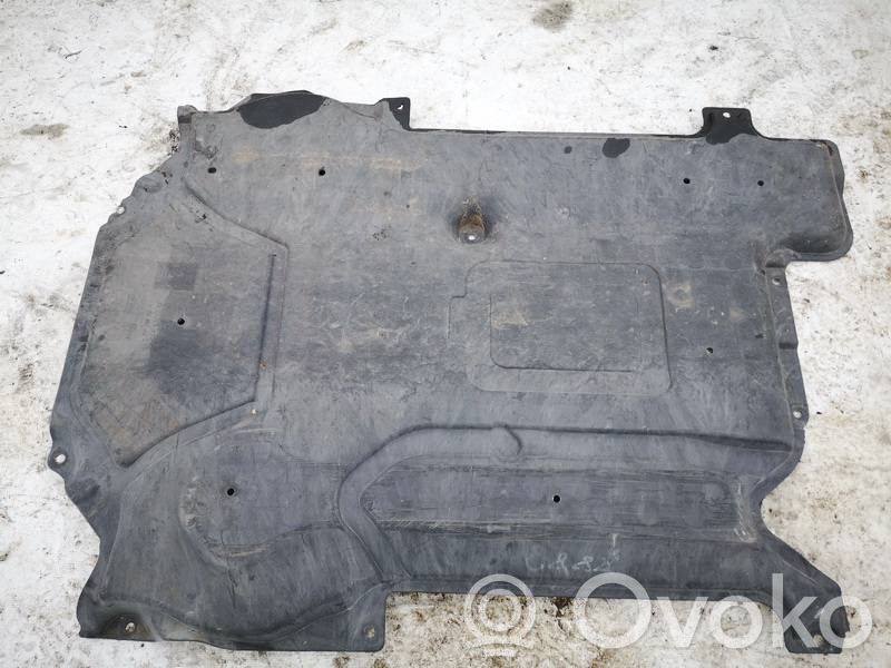 Mercedes-Benz C AMG W204 Placa protectora/protector antisalpicaduras motor 
