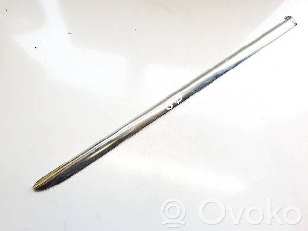 Opel Insignia A Listwa / Uszczelka szyby drzwi tylnych 