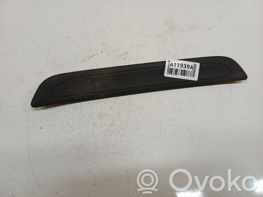 Toyota Auris 150 Galinio slenksčio apdaila (vidinė)