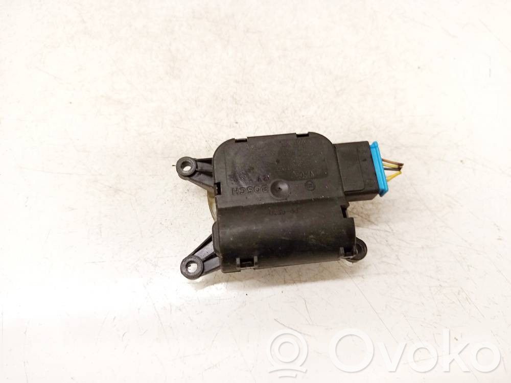 Audi A4 S4 B6 8E 8H Stellmotor Heizung Klima 