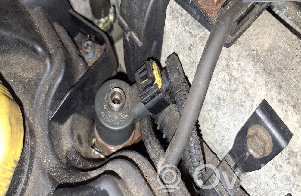Opel Zafira B Inyector de combustible 