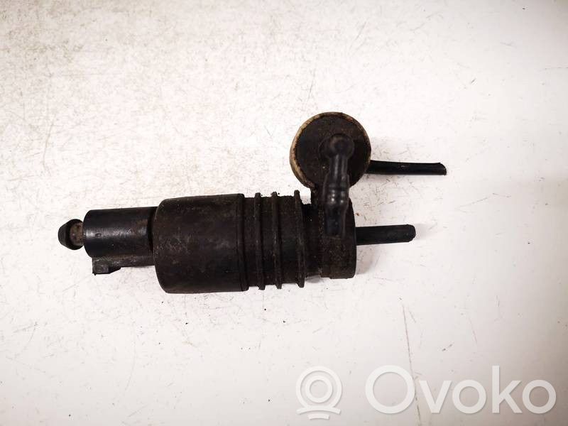 Volkswagen Golf IV Bomba del líquido limpiaparabrisas luna delantera 