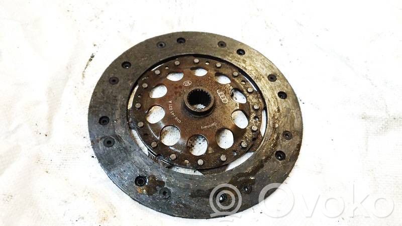 Audi A4 S4 B5 8D Kupplungsscheibe 