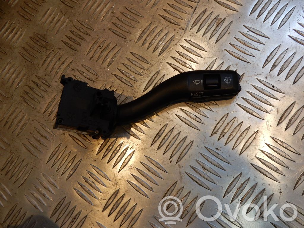 Audi A6 S6 C6 4F Ramię wycieraczki szyby przedniej / czołowej 