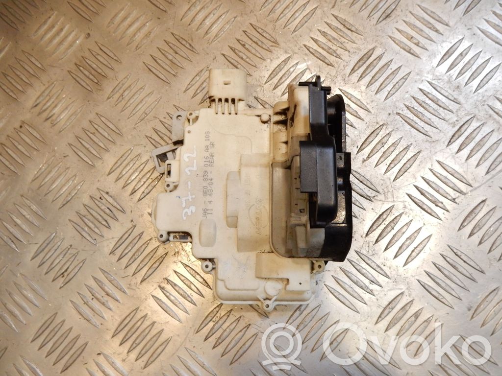 Audi A4 S4 B7 8E 8H Zamek drzwi tylnych 