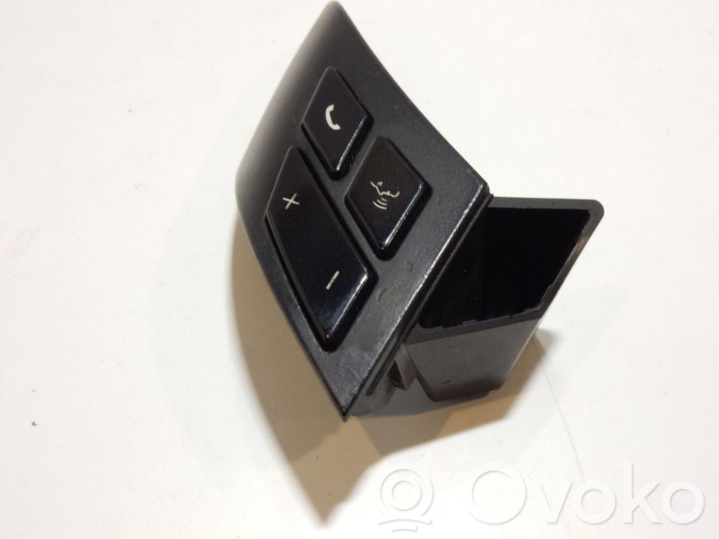 BMW 5 E60 E61 Boutons / interrupteurs volant 