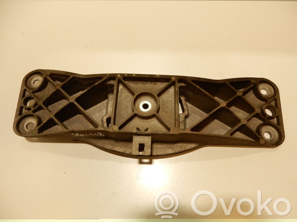 BMW 5 E60 E61 Gearbox mounting bracket 