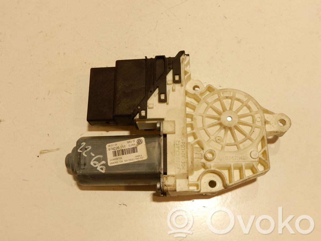 Volkswagen PASSAT B6 Silniczek podnoszenia szyby drzwi tylnych 