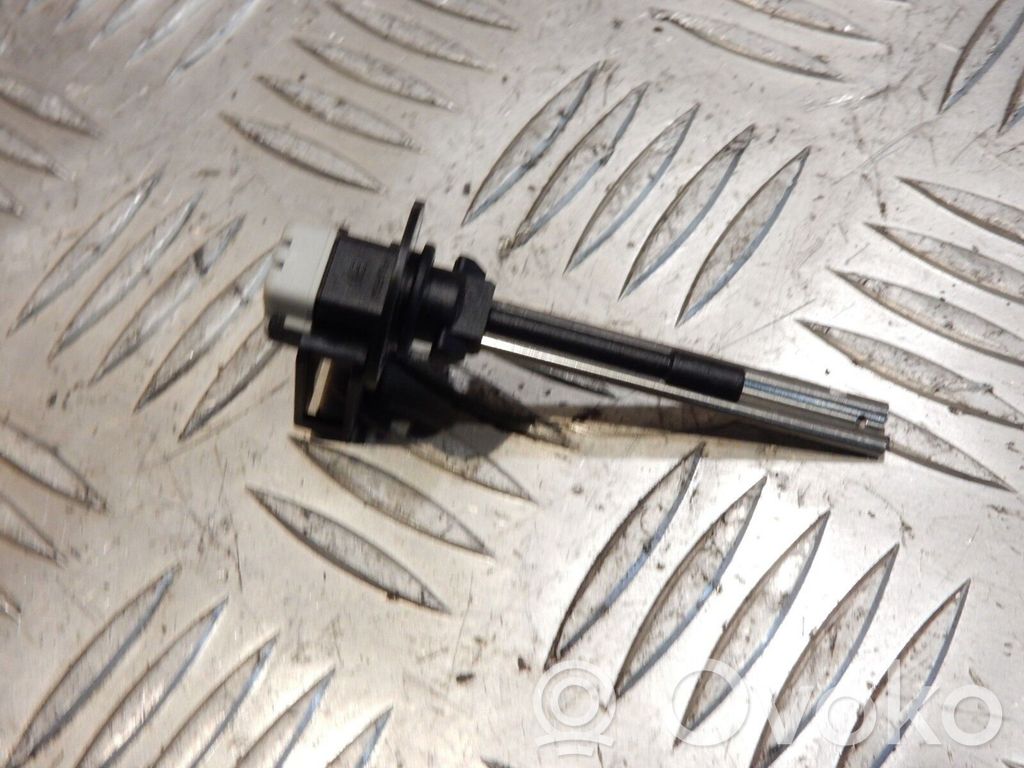 Audi A4 S4 B7 8E 8H Interior temperature sensor 