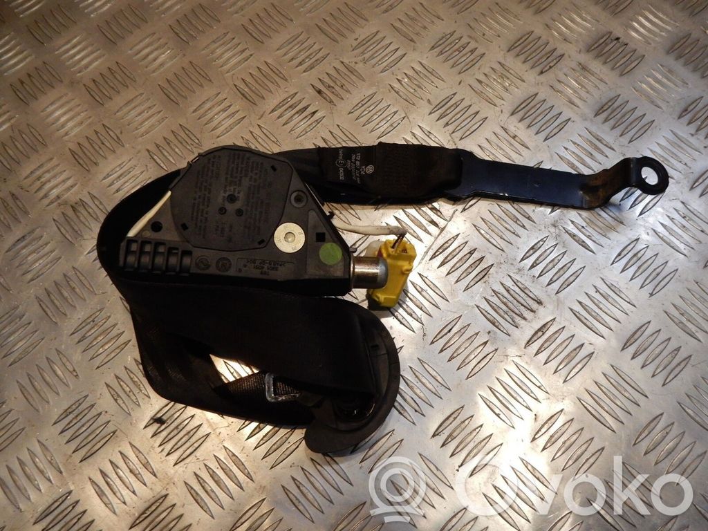 Volkswagen Touran I Front seatbelt 