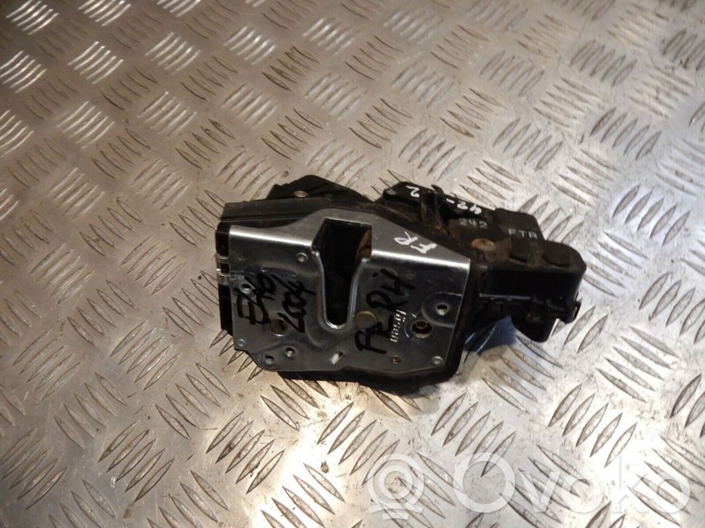 BMW 3 E46 Front door lock 