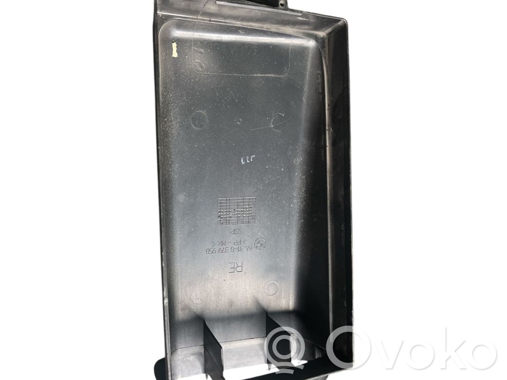 BMW 7 E65 E66 Salono oro mazgo plastikinis korpusas 