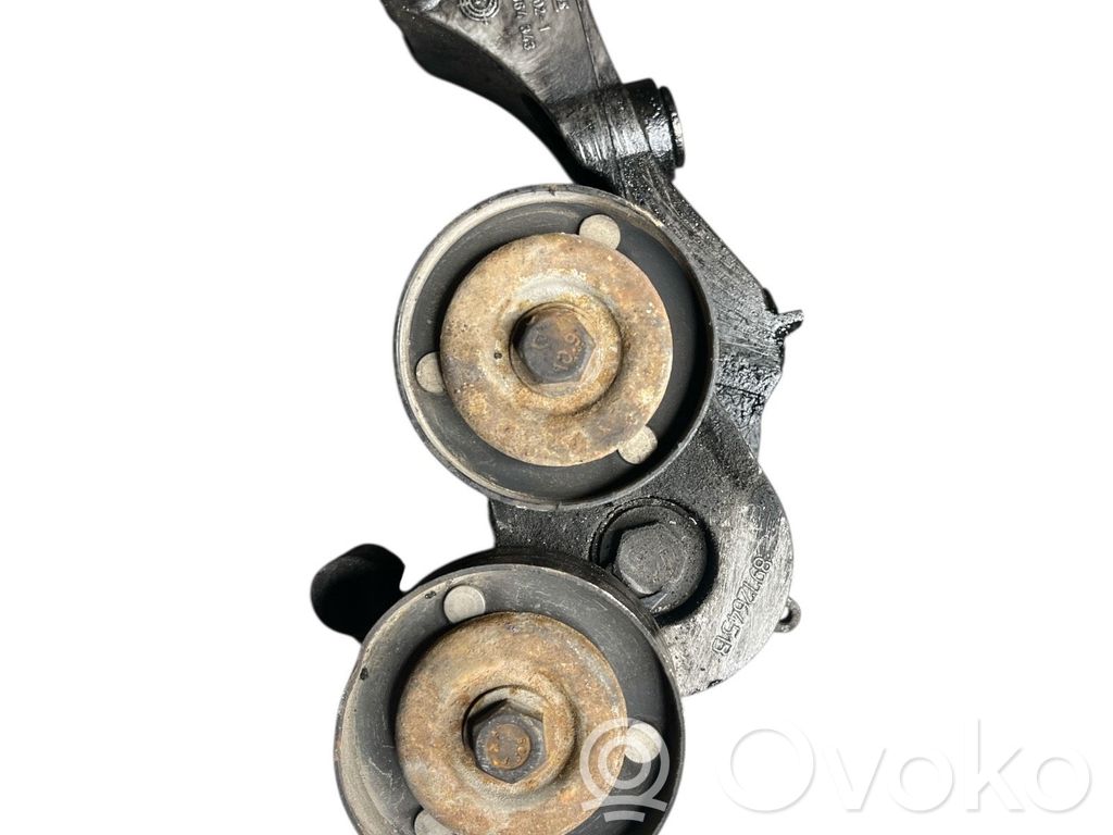 Opel Astra H Napinacz paska alternatora 