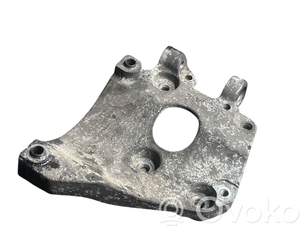 Ford Mondeo MK IV A/C compressor mount bracket 