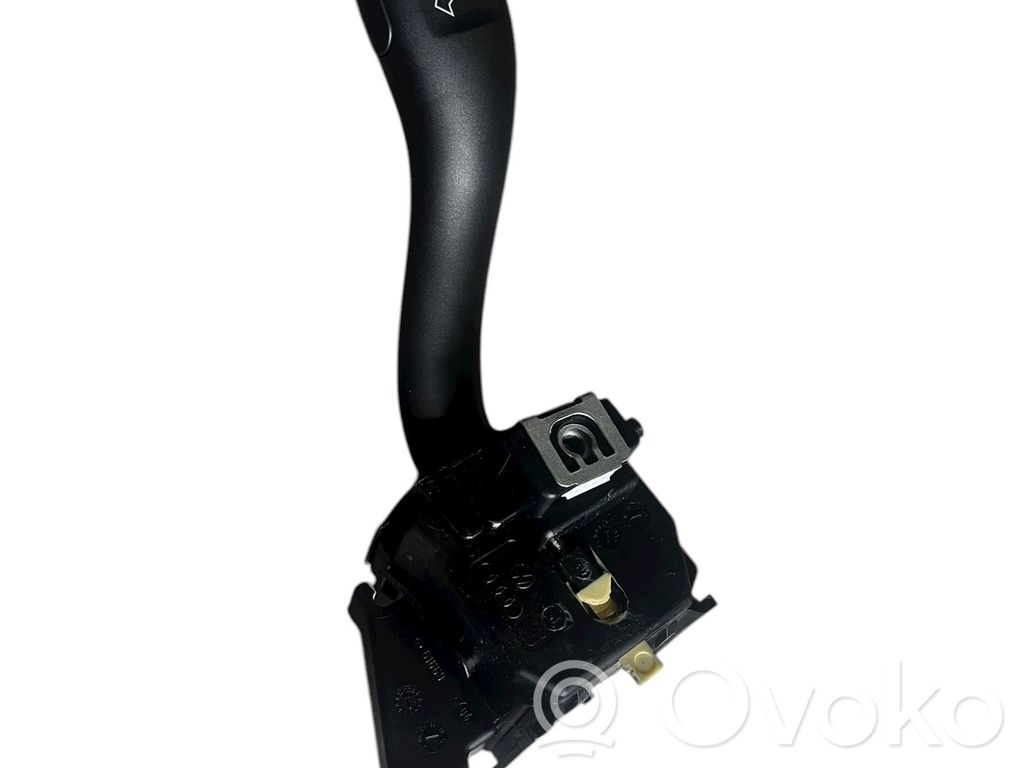 Volkswagen Polo IV 9N3 Indicator stalk 