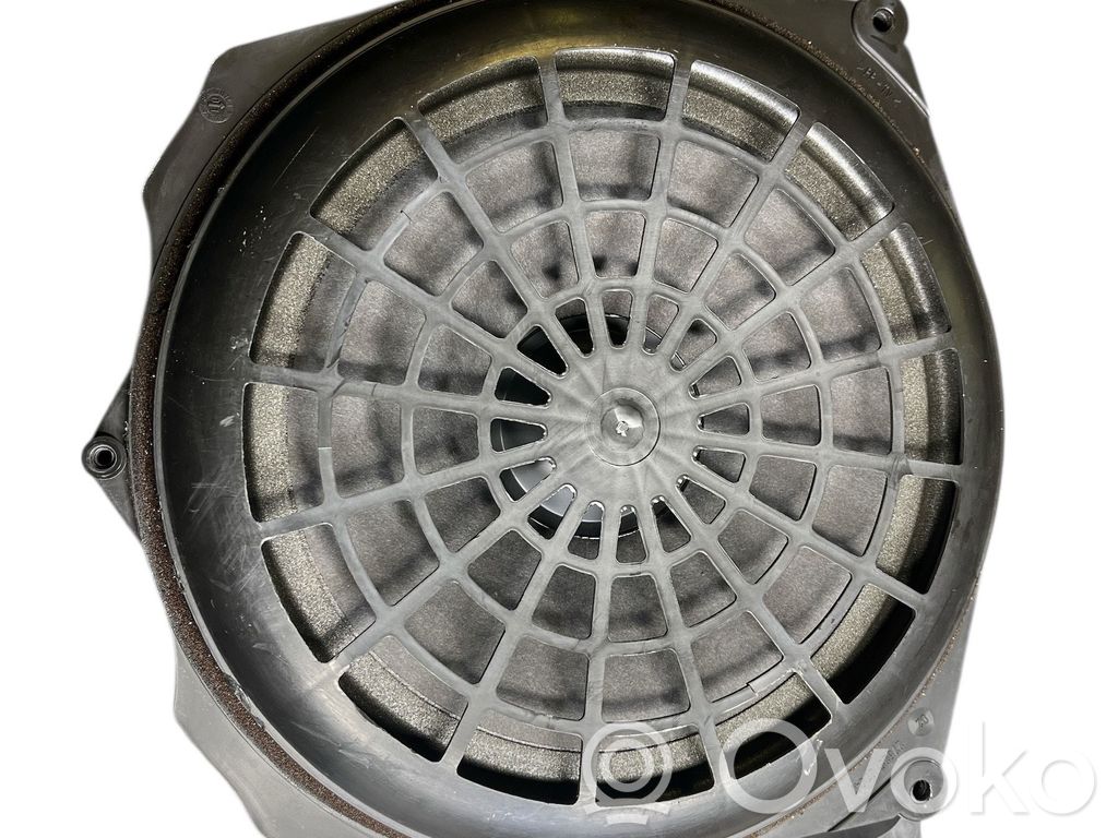 Audi A4 S4 B6 8E 8H Subwoofer 