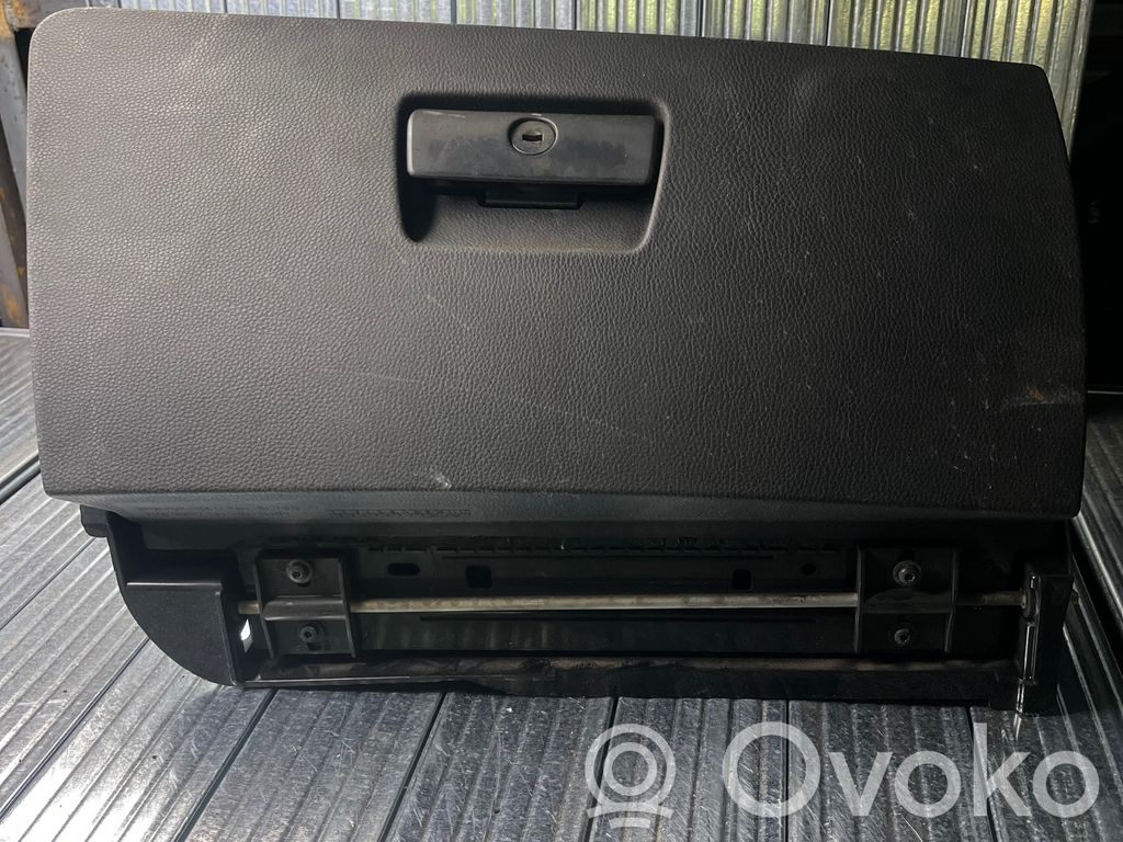 BMW 3 E92 E93 Ящик для вещей 