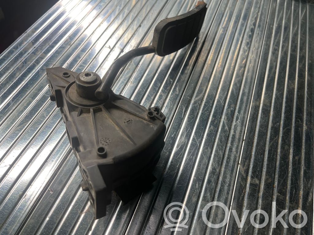 Nissan Interstar Pedal del acelerador 