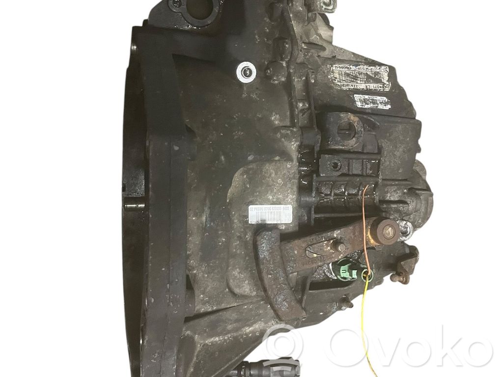 Manualna 5-biegowa skrzynia biegów   8200183550,696160F007,7741722865,5PK071