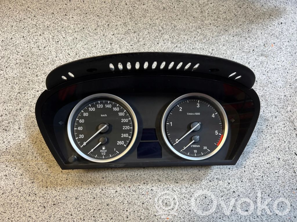 BMW X6 E71 Speedometer (instrument cluster) 