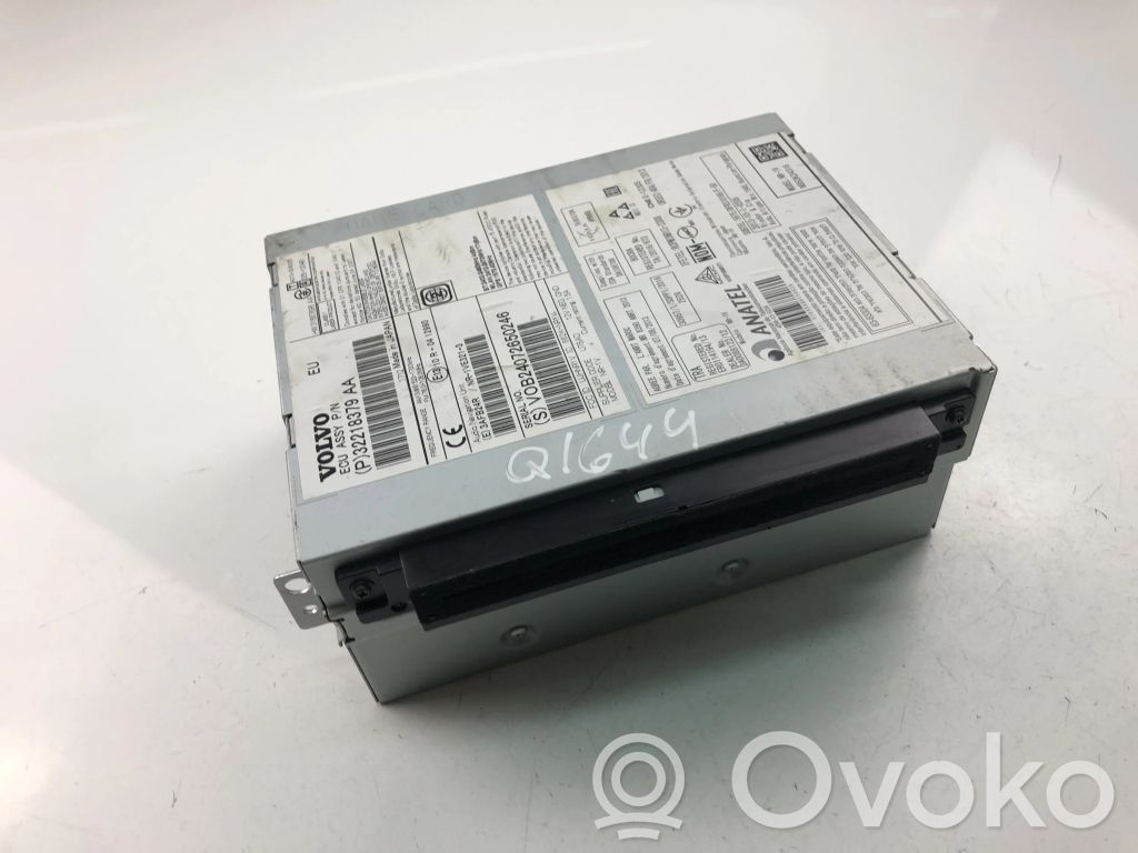Volvo V40 Radio/CD/DVD/GPS head unit 