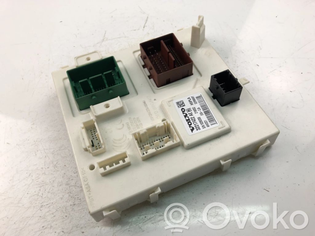 Autres unités de commande / modules   32217422AE
