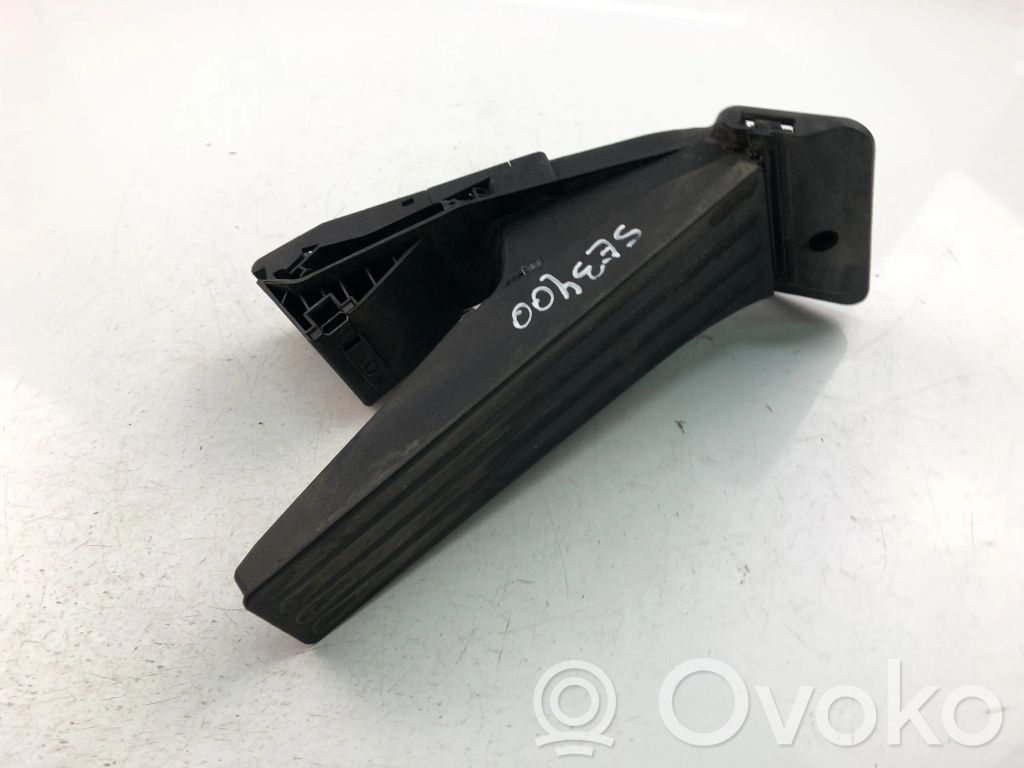 Akceleratoriaus pedalas   685264401