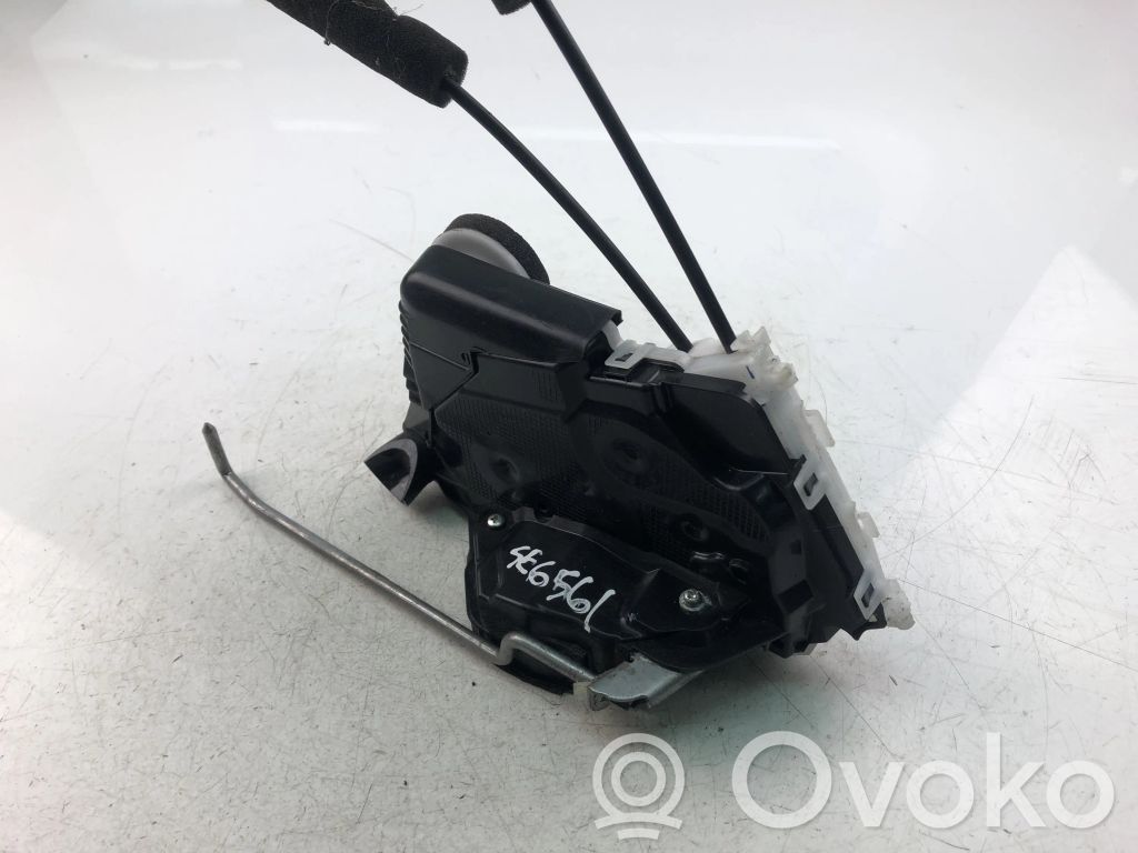 Opel Vectra C Priekinė užrakinimo spynelė (prie rankenos) 