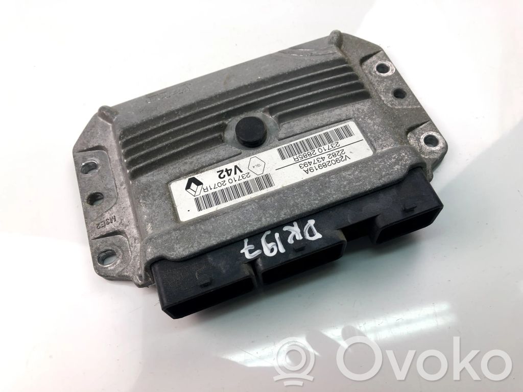 Engine control unit/module ECU   237102885R,237102071R