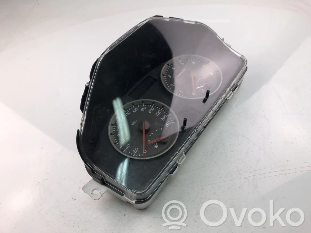 Volvo S40 Speedometer (instrument cluster) 
