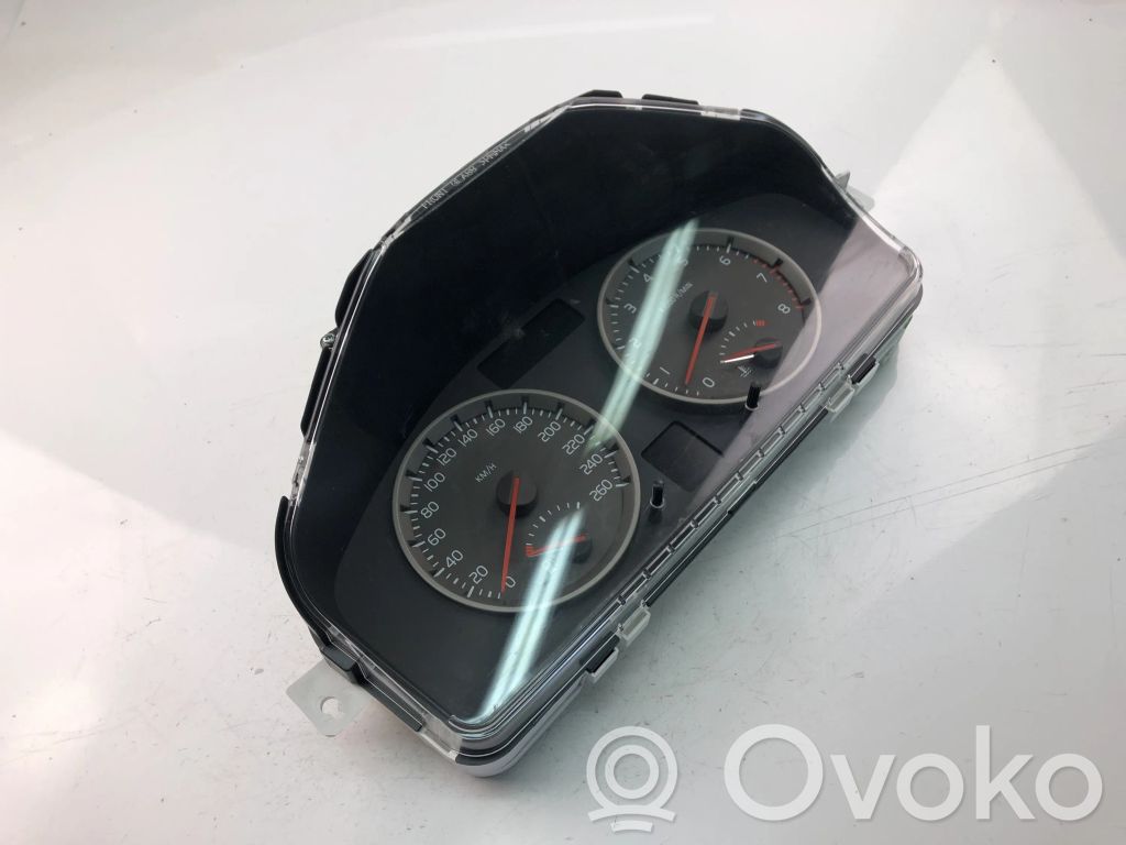 Volvo S40 Speedometer (instrument cluster) 