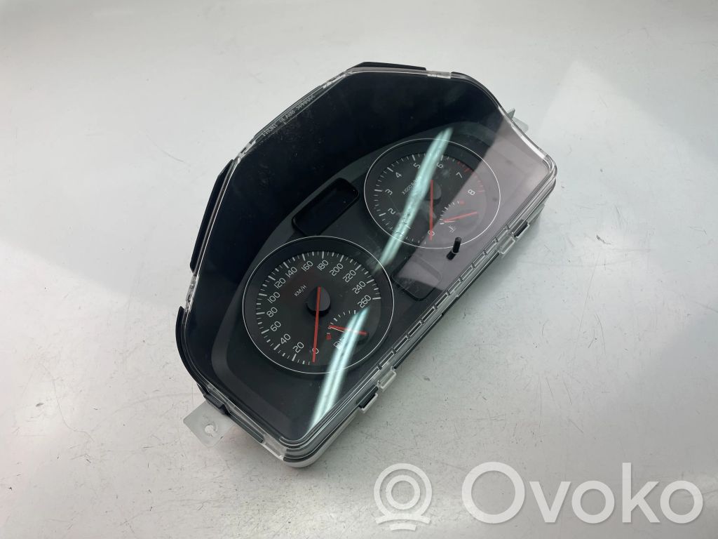 Volvo V50 Licznik / Prędkościomierz 