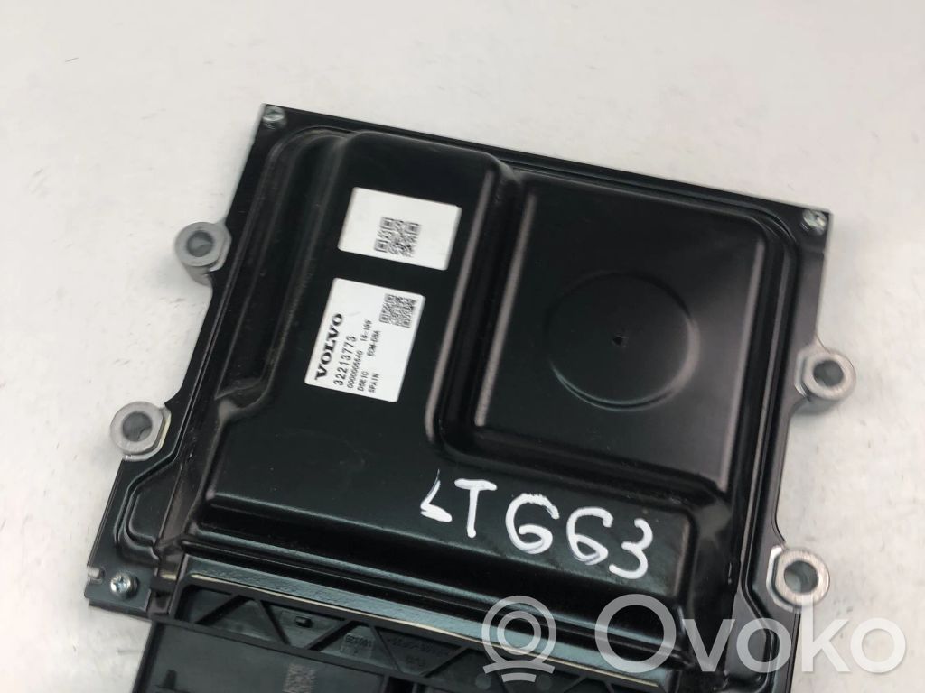 Volvo V40 Engine control unit/module ECU 