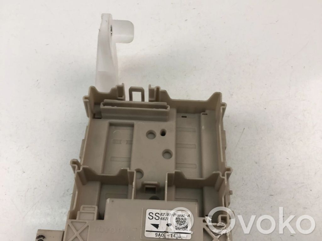 Toyota Aygo AB40 Module de fusibles 
