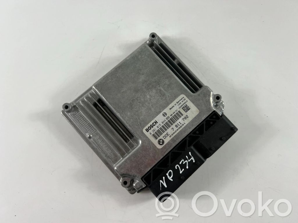Engine control unit/module ECU   7811702,0281015044