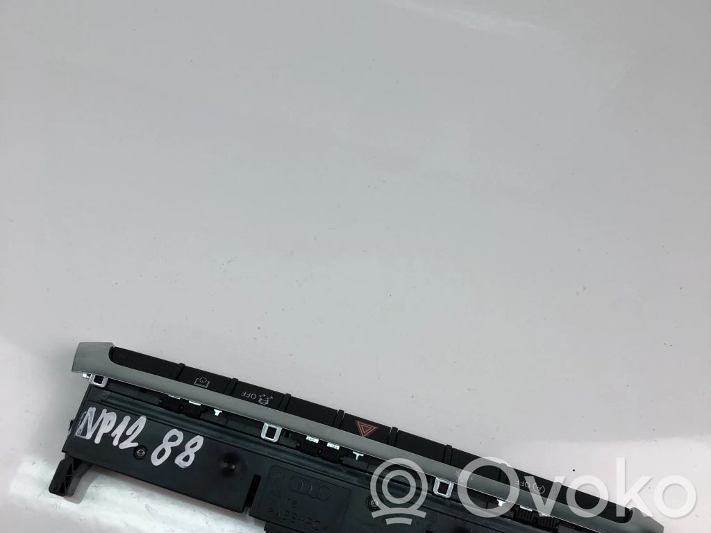 Audi A3 S3 8V Botón interruptor de luz de peligro 