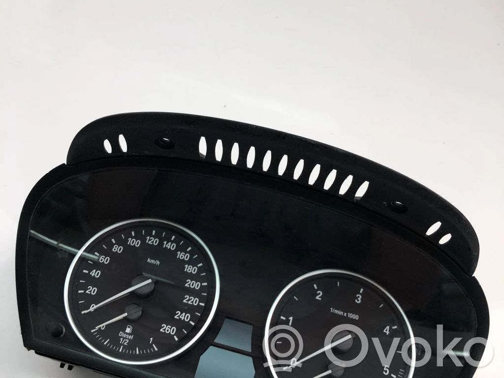 BMW X5 E70 Speedometer (instrument cluster) 