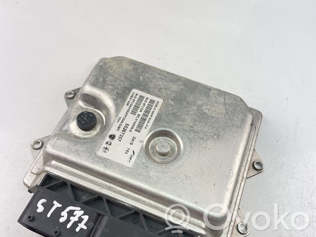 Fiat Doblo Unidad de control/módulo ECU del motor 