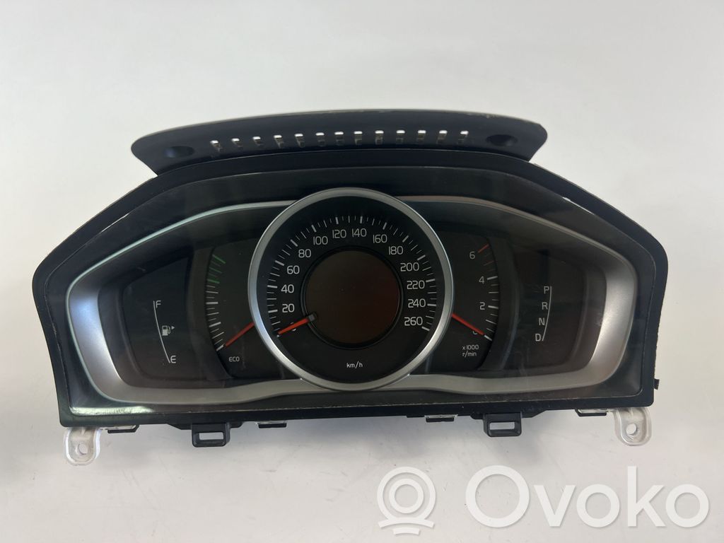 Volvo V60 Speedometer (instrument cluster) 
