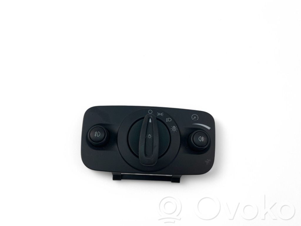 Ford Kuga II Light switch 