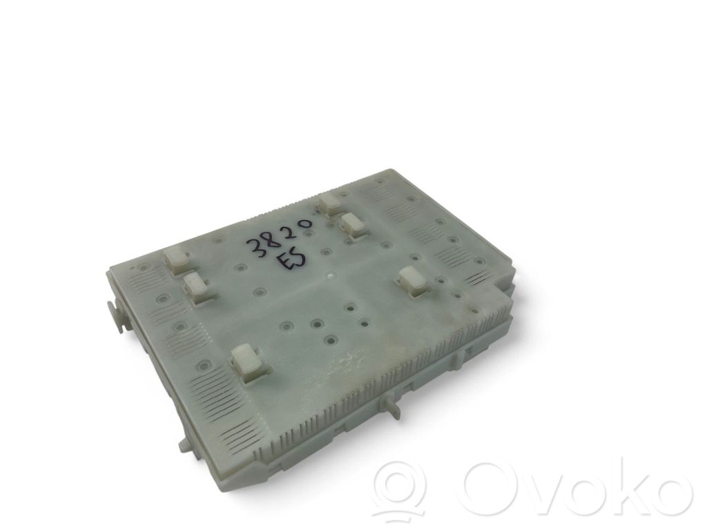 Volvo S60 Fuse module 