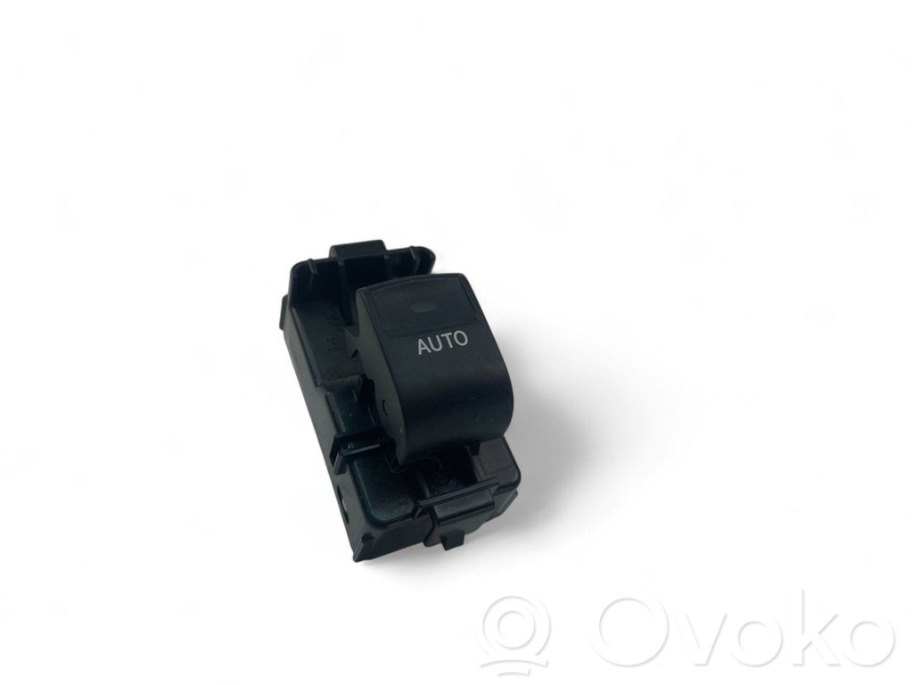 Toyota Prius+ (ZVW40) Electric window control switch 