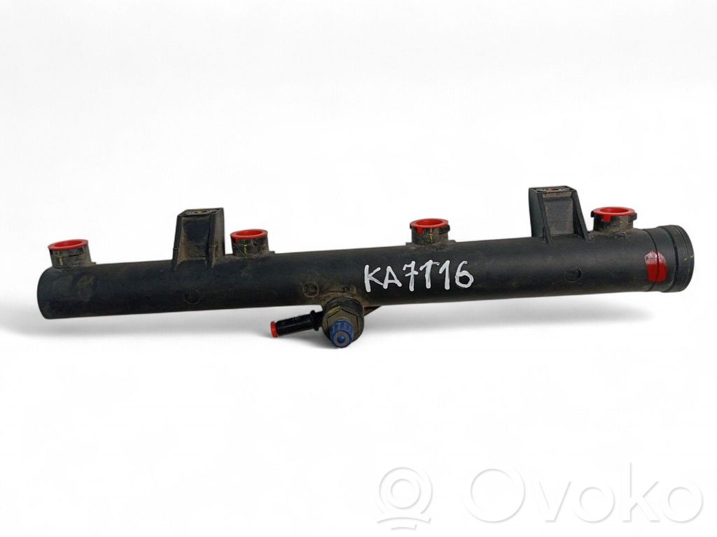 Inyector de combustible   157088