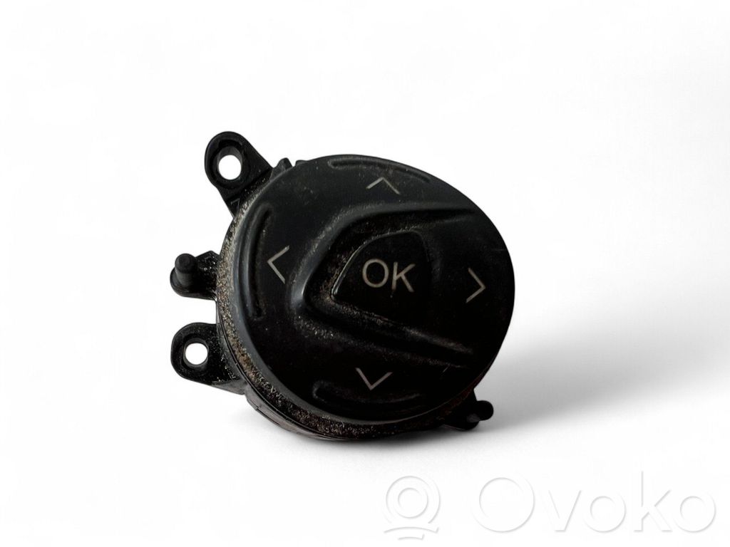 Ford C-MAX II Steering wheel buttons/switches 