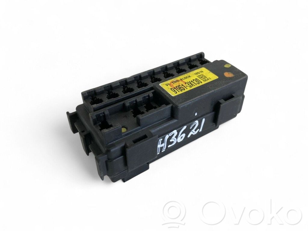 KIA Carens III Module de fusibles 